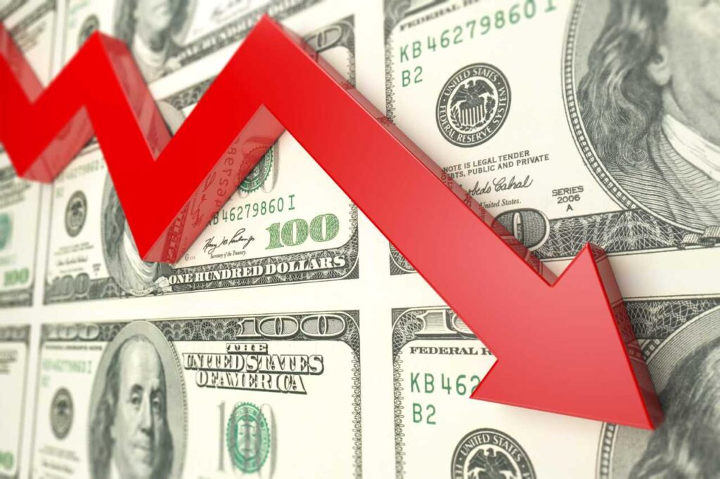 Dólar caindo - Motivos, fortalecimento do real e os investimentos